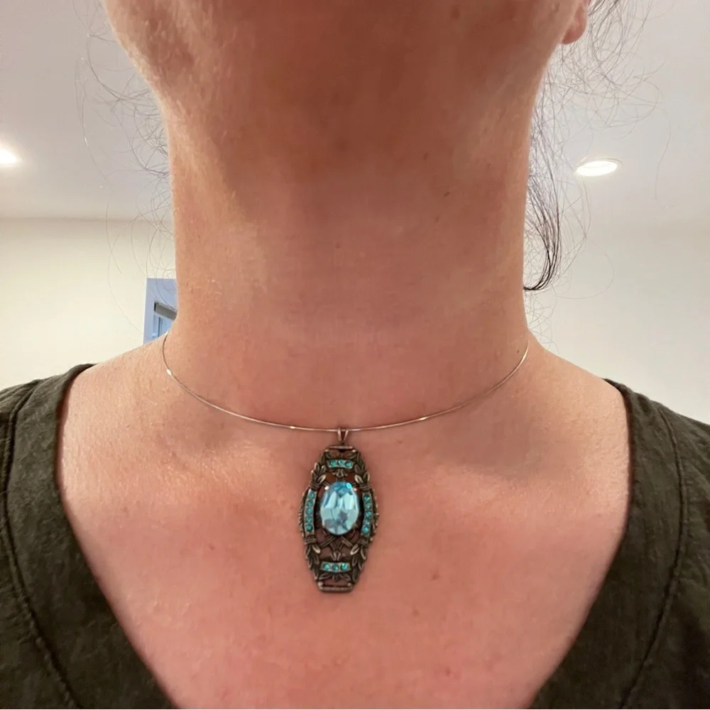 Turquoise Pendant Silver Choker Necklace